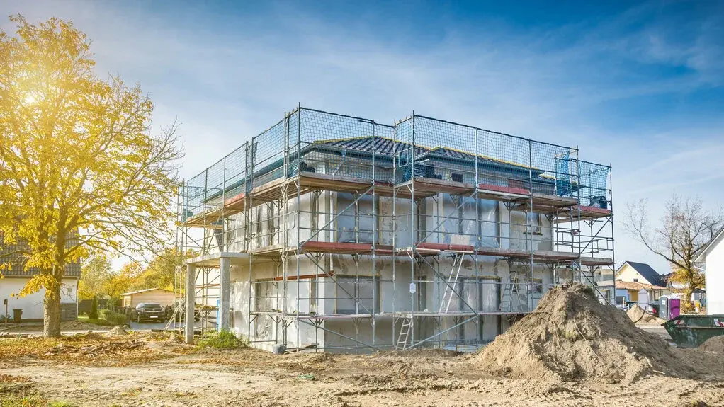 massiv-bauen-baustelle-haus-rohbau-02